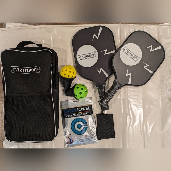 Pakingo Set of 2 Pickleball Paddles 4 Balls Carry Case USAPA Fiberglass - Picture 6 of 8